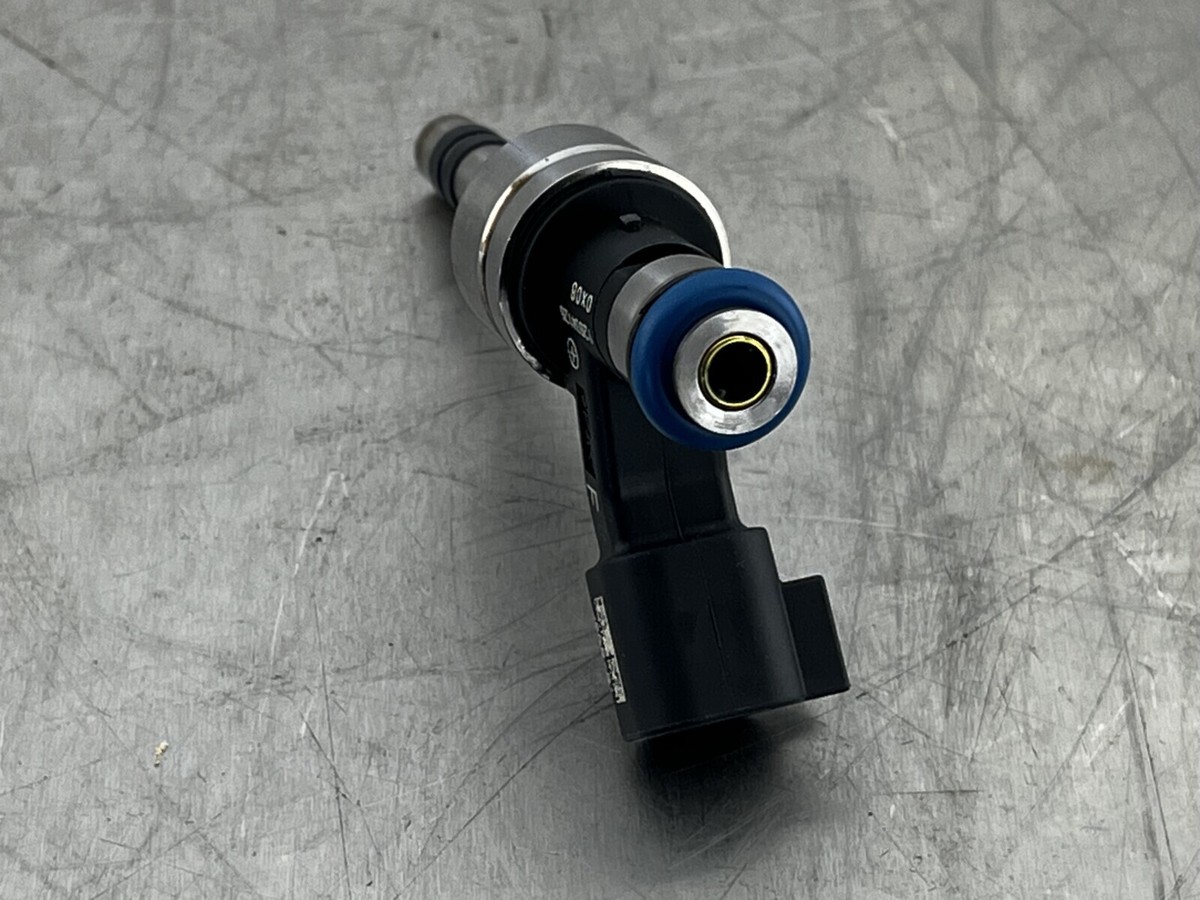 12634126 Car Direct Fuel Injector For Buick Enclave LaCrosse Chevrolet Caprice E