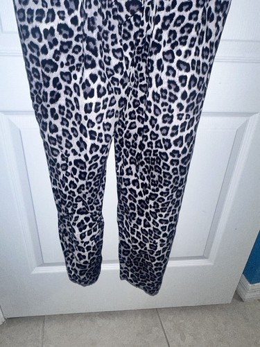 En Focus Studio Women’s Size 14 Leopard Print Gray/Black Romper / Jumpsuit - Picture 4 of 10