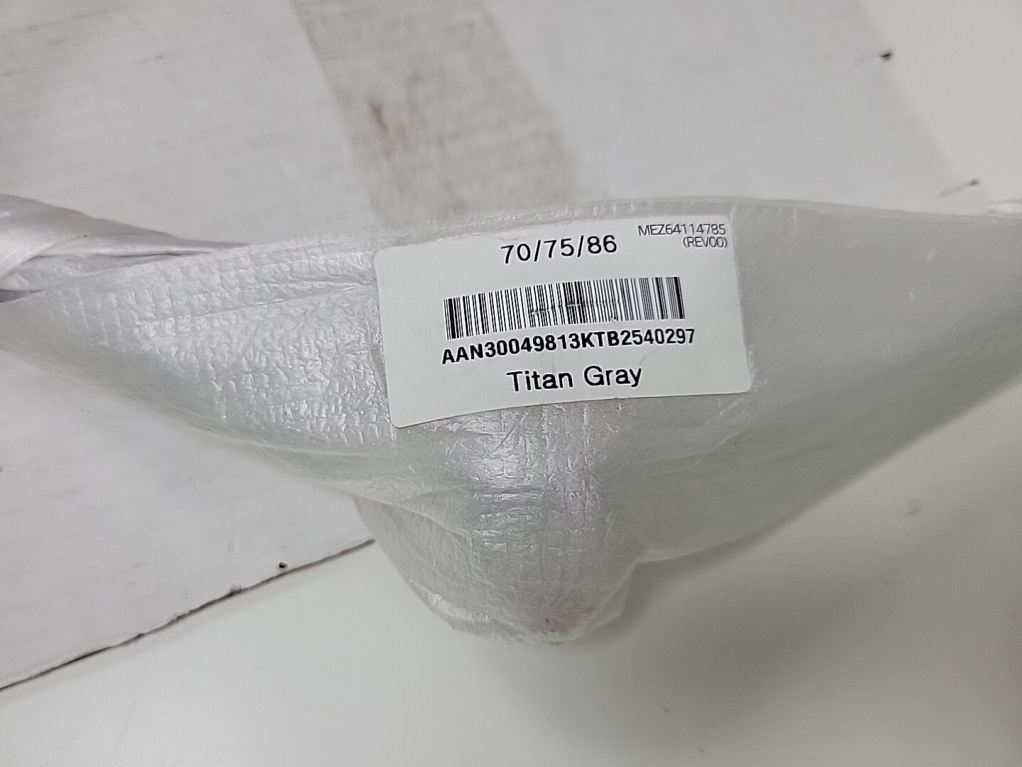 LG 70UQ7590PUB 75UQ7590PUB TV STAND LEGS TITAN GRAY WITH SCREWS