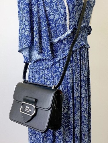 Coach CL416 Morgan Square Crossbody Bag IN Black - 第 8/8 張圖片