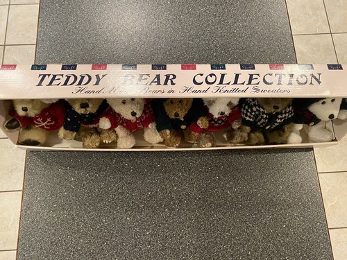 HugFun 7 Teddy Bear Collection in Hand Made in Knitted Sweaters - Picture 2 of 14
