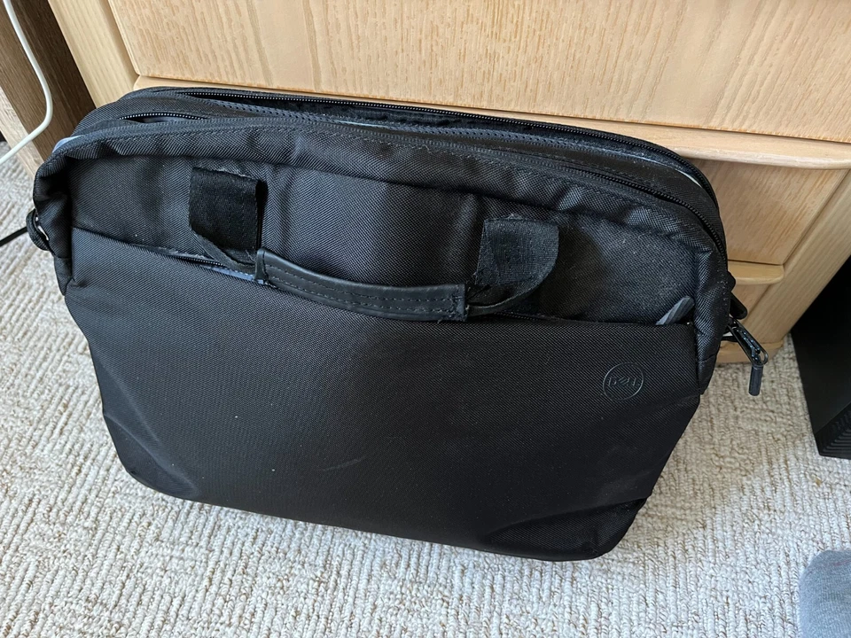 Dell Inspiron 15 3000 Notebook inkl. Zubehör - Bild 4 von 4