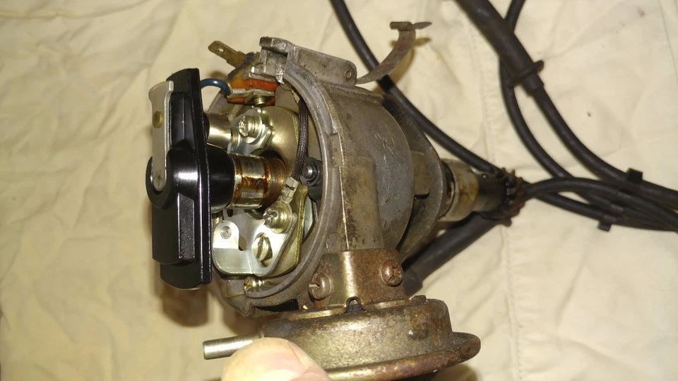 Distribuidor 1972-1979 Honda Civic CVCC 1.2L-L4 Foto 2 de 4