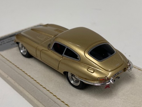 1/43 Tecnomodel Jaguar E-Type Coupé 1966 in Gold T-MI52F A2036 - Bild 3 von 12