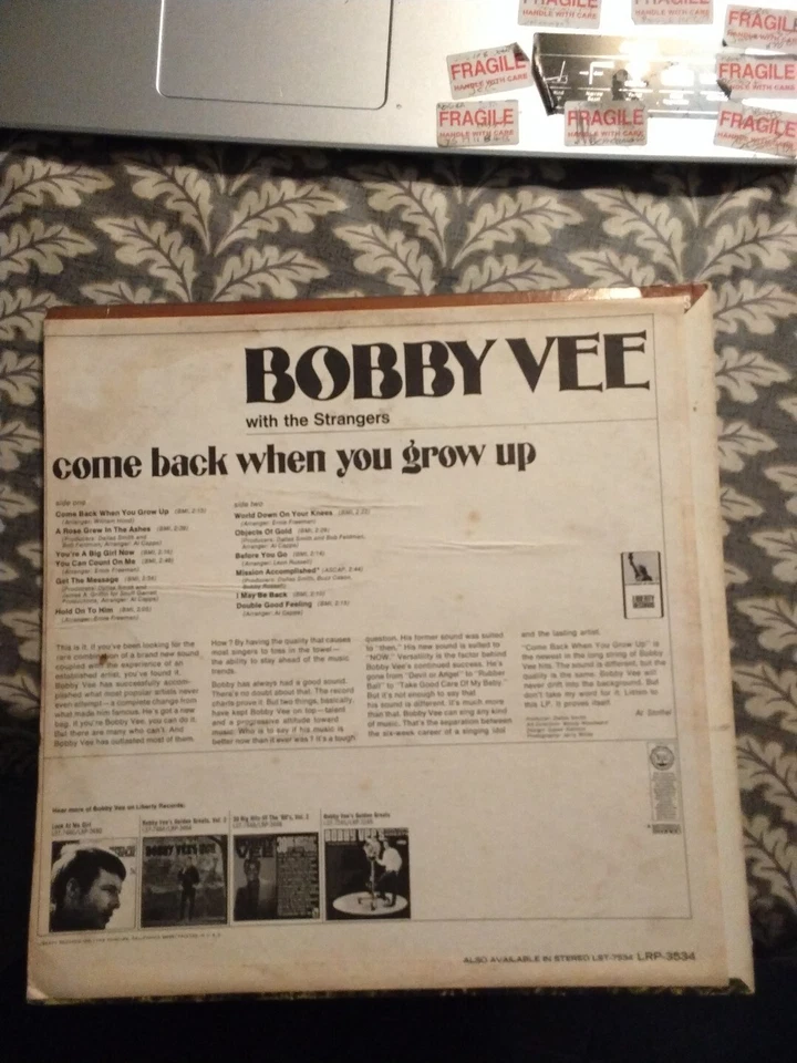 BOBBY VEE 'COME BACK WHEN YOU GROW UP ' VINYL LP 1967 (UNITED STATES) - Image 2 of 4