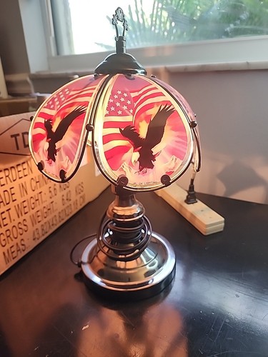 Vintage OK Lighting Patriotic “Eagle” Touch Lamp - 3 Settings - Picture 4 of 7