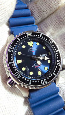 **BRAND NEW**Citizen Promaster Automatic Diver 200m Blue Dial Rubber Strap 44mm