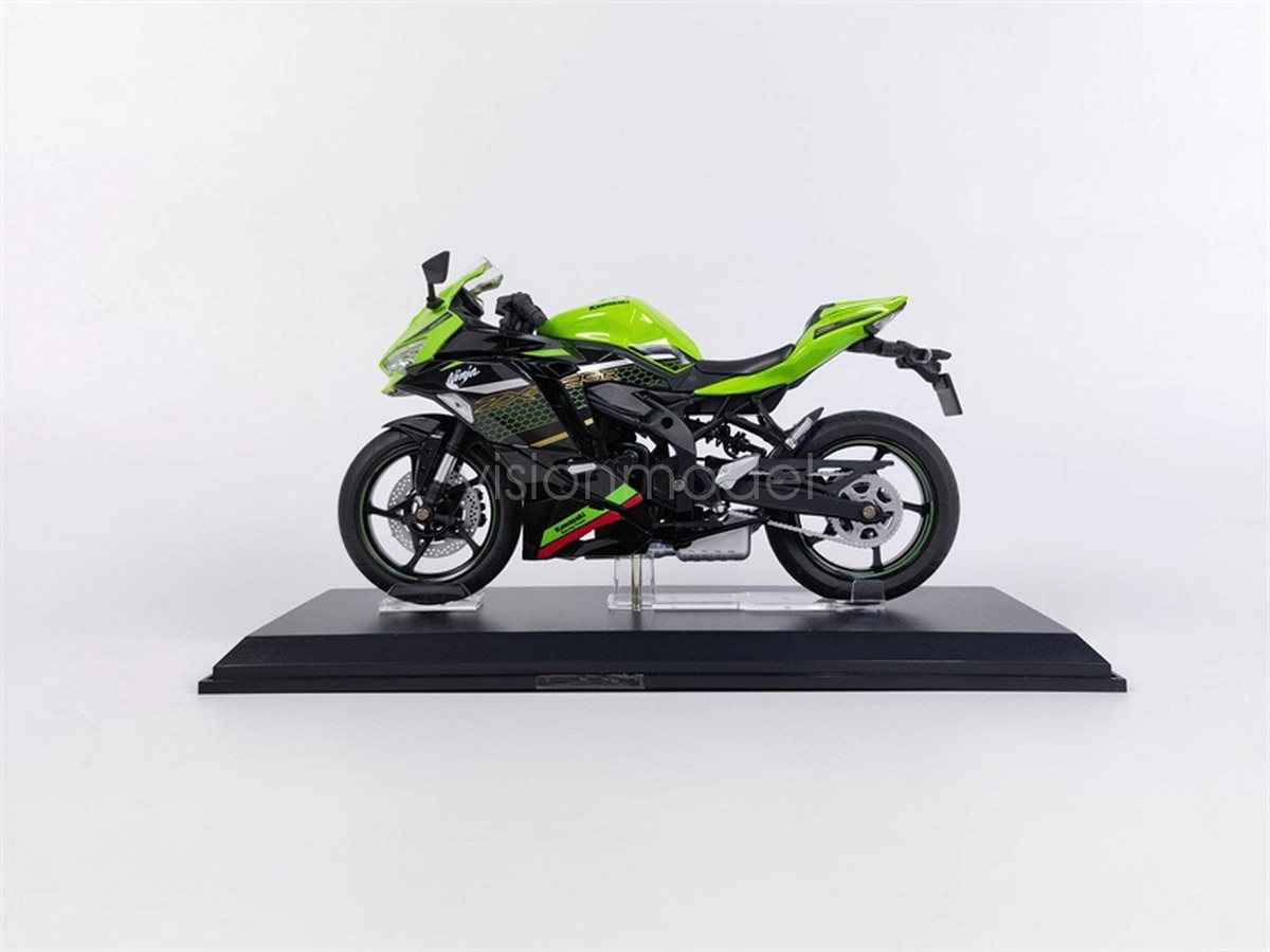 AOSHIMA 1/12 Scale Kawasaki Ninja ZX-25R Green Motorcycle Diecast