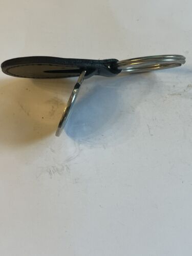 RARE EXQUISITE 1970s VINTAGE ENAMEL ”BMW” DEALER COWHIDE KEYCHAIN RING FOB LQQK - Picture 12 of 13