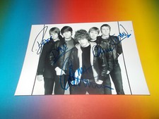 The Pigeon Detectives Rock Signed Autographed Autograph Photo In Person