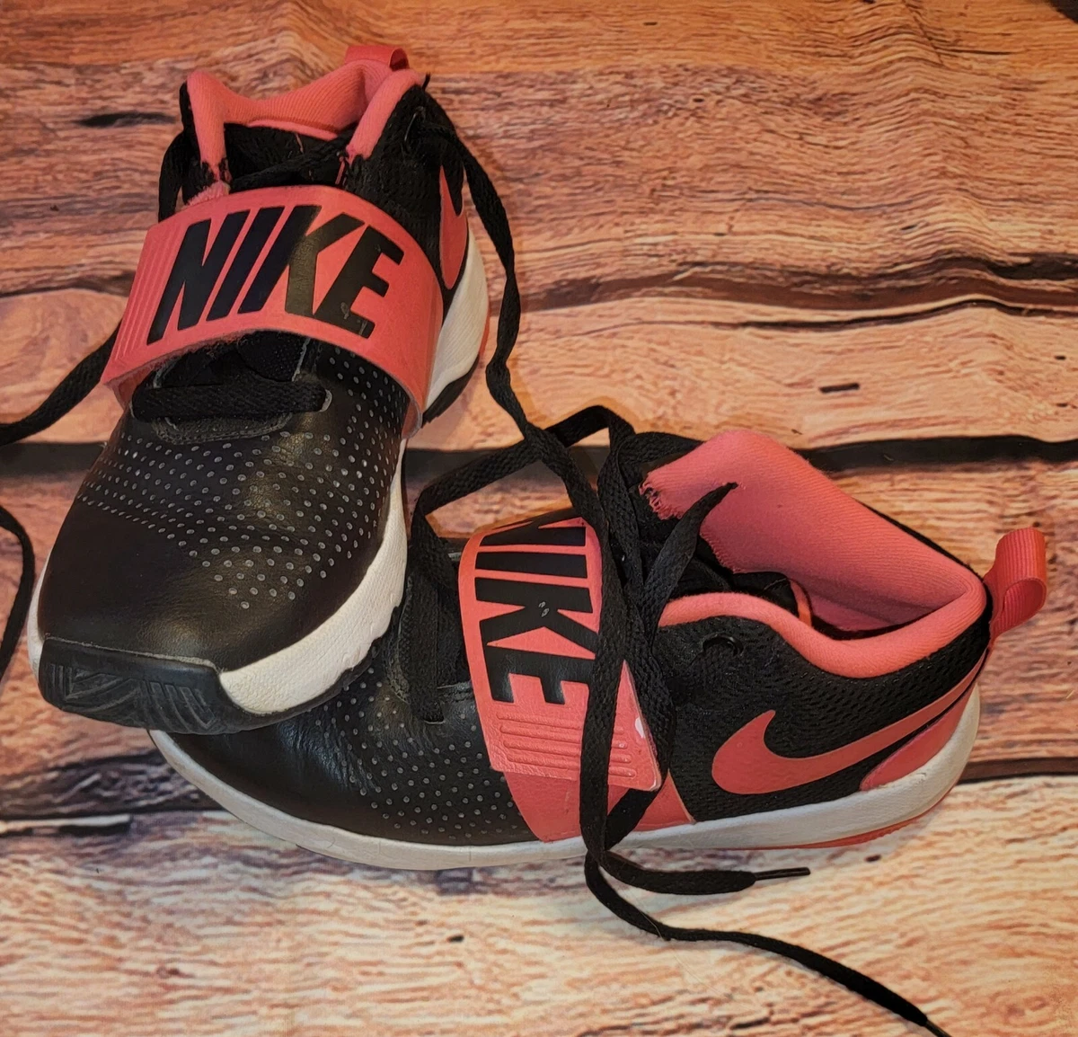 Nike team hotsell hustle d8 girls