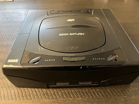 Sega Saturn+Action Replay 4M+4 Games+2 Controllers+Power +A/V Cables All TESTED!