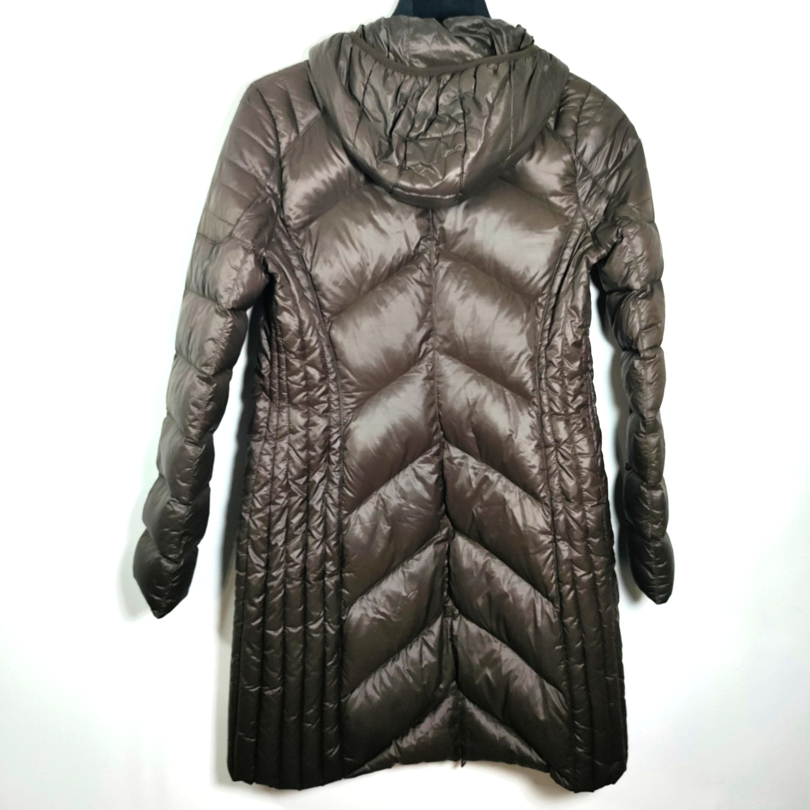 BCBGenerationXS Ultra Lightweight Packable Down H… - image 5