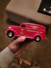 Ertl Anheuser Busch 1938 Panel Truck Bank 1/25