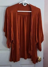 PLEIONE Burnt Orange Ruffle / Drape Front Cover Up Knit Top Sz M Medium EUC