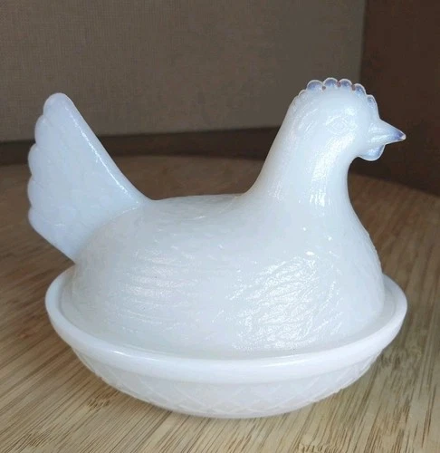 Vtg. Small White Milk Glass Hen on a Nest Bowl Chicken Rooster Unbranded 2pc MCM