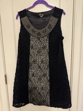Black Yumi Dress Sz M Rose Lace Detail & Fully Beaded Flower Detail On Collar