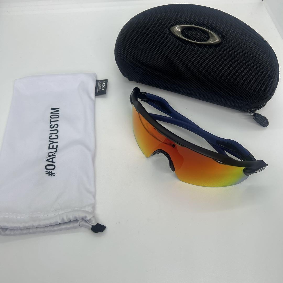 Oakley sunglasses (in good condition)