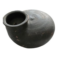 Vaso terracotta scura ceramica antica tradizionale Chimu precolombiano globulare