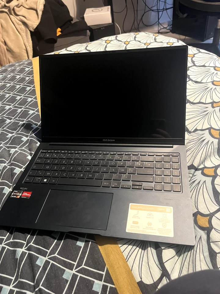 Asus Zenbook 15 OLED (UM3504), Ryzen 7735U, Ram 16go ddr5, ssd nvme gen 4 512go  - Photo 3/4