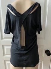 NWT Splendid Women’s Black T-shirt Cross Opened Back  Size M