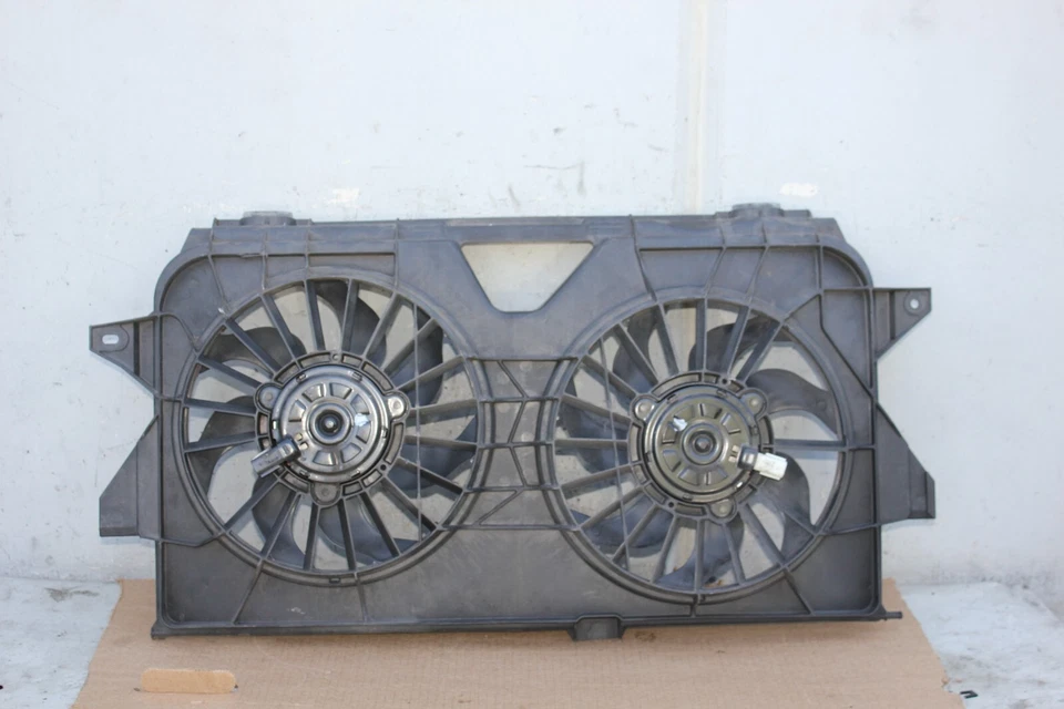 OEM Radiator Fan Motor Fan Assembly Fits 05-07 DODGE CARAVAN 04677695AA (RM4FB) — 第 2/4 张图片