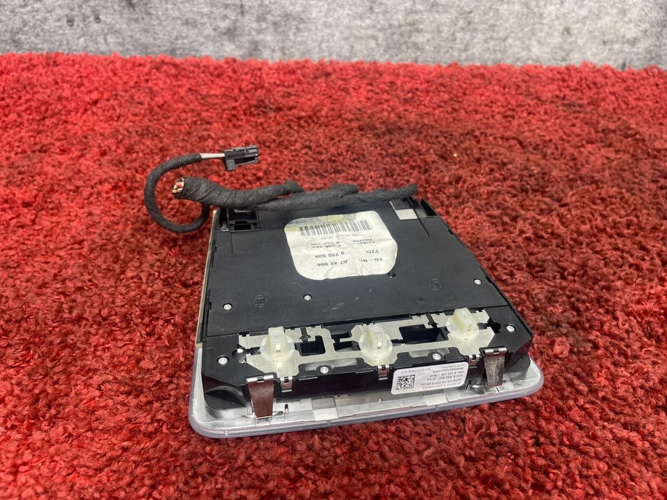 BMW E90 E92 E82 DOMO DELANTERO SUPERIOR LUZ LECTURA SENSOR DE MOVIMIENTO BEIGE OEM 119K Foto 4 de 4