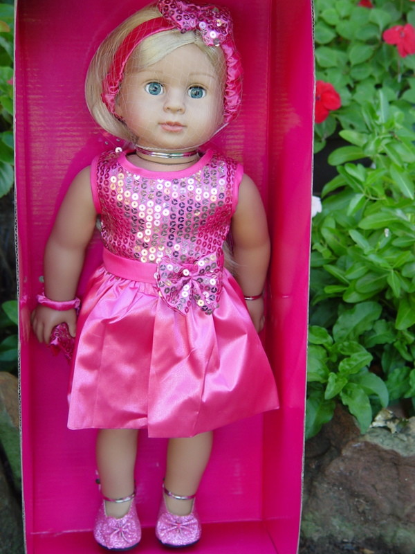 New American Fashion World Emma 18 Inch Girl Doll My Fashionista