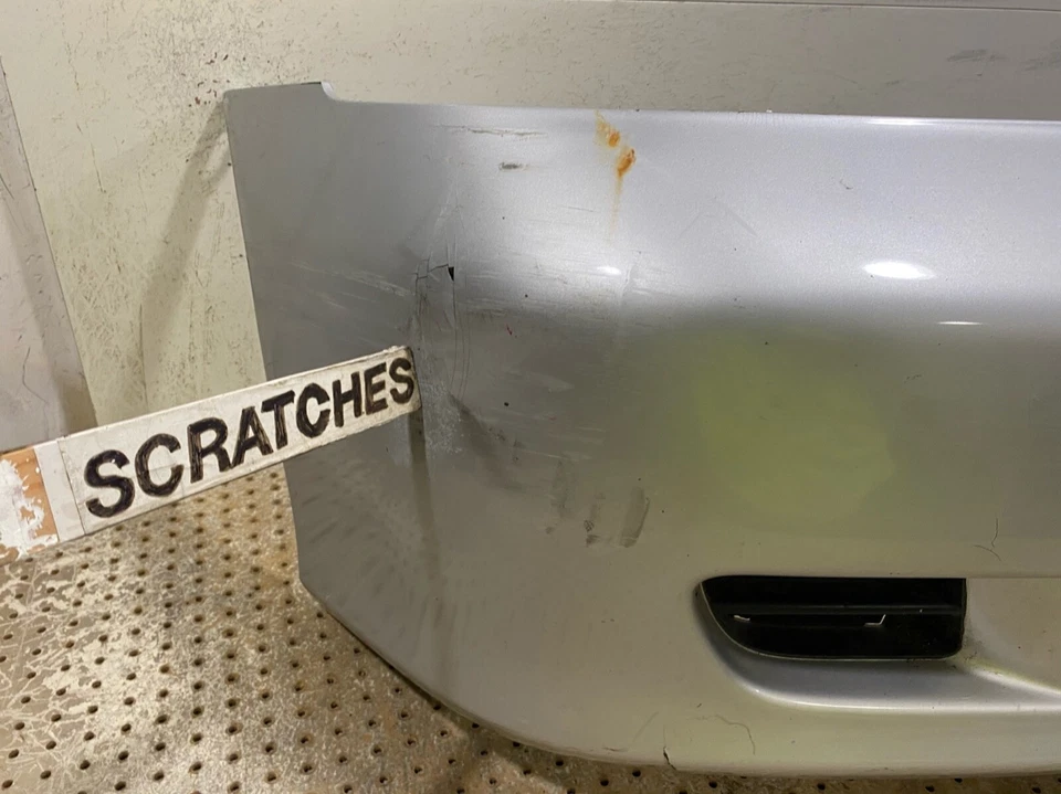 Parachoques delantero OEM 2001-2004 Honda Odyssey sin orificios de sensor Foto 2 de 4