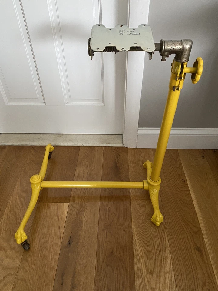 MESA DE DIBUJO VICTORIANA ANTIGUA DEL SIGLO XIX HIERRO FUNDIDO BASE INDUSTRIAL RARA AMARILLA Foto 2 de 4