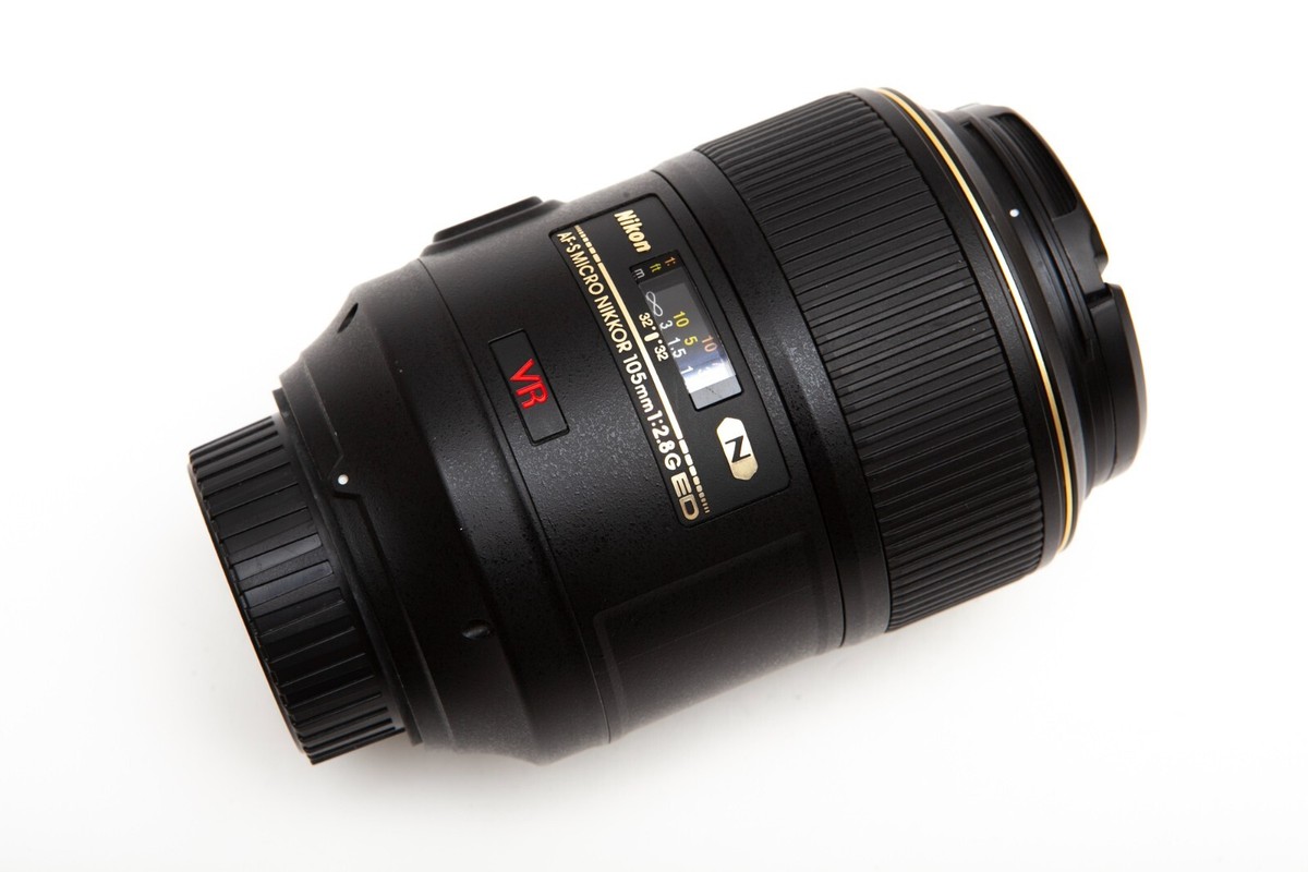 Nikon Micro-Nikkor 105mm f/2.8G f2.8 VR AF-S IF-ED G Macro Nikon Micro-Nikkor 105mm f/2.8G f2.8 VR AF-S IF-ED G Macro