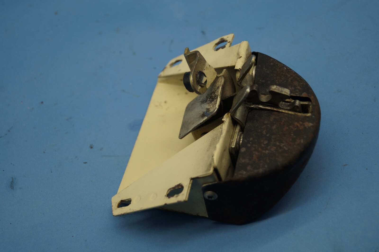 ✅ 1977-80 Rolls Royce Silver Shadow II Rear Trunk Boot Latch Lock OEM