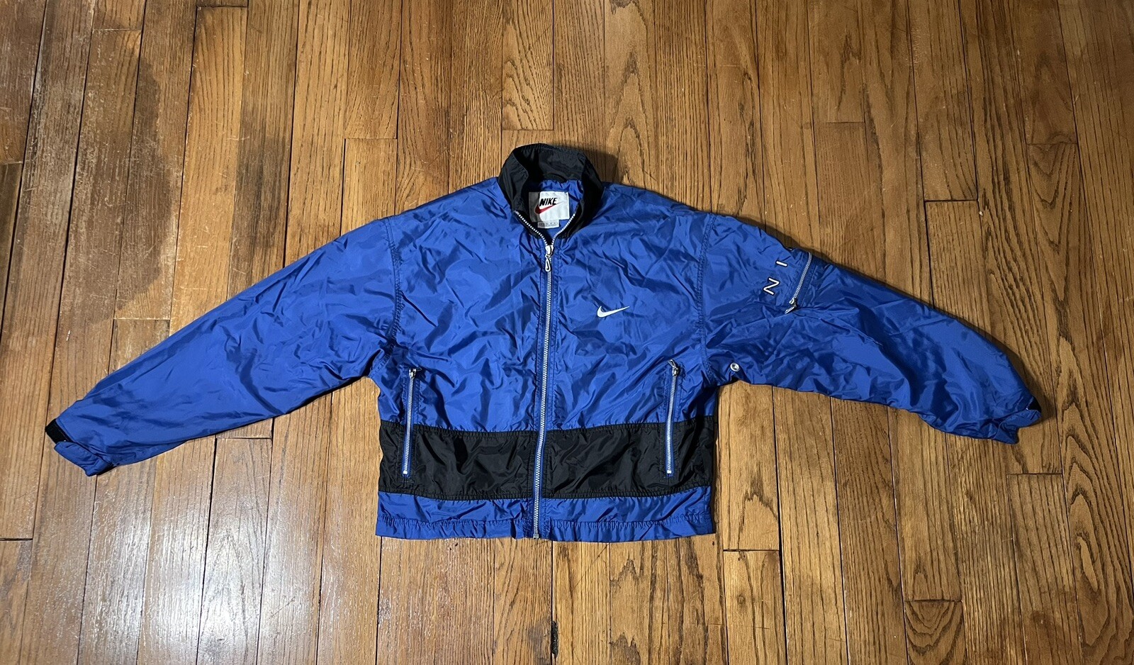 Picture 1 of 16