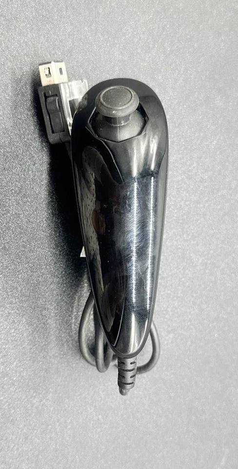 Black Nintendo Wii Nunchuck Controller Wii U In Good Condition - Image 4 of 4