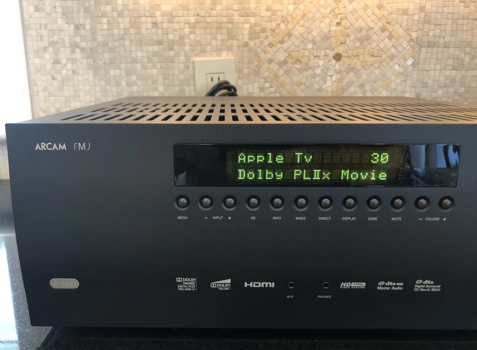 Arcam FMJ AVR 380 AV 7.1 4K Channel Ultra HD Home Receiver CR 450 Remote Bundle - Image 3 of 4
