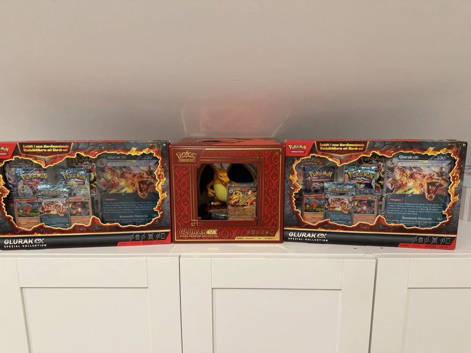 Pokémon Glurak EX Set - Statue und Holo Pokémon Karten