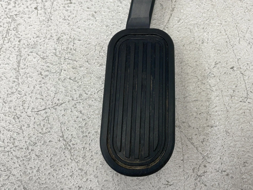 Conjunto de pedal acelerador de gasolina 10 11 12 13 Lexus GX460 negro 1608 OEM Foto 3 de 4