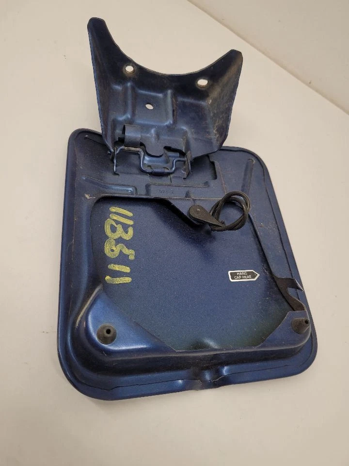 2009 2010 DODGE CHARGER Fuel Filler Door Blue 68025194AB     Foto 4 de 4