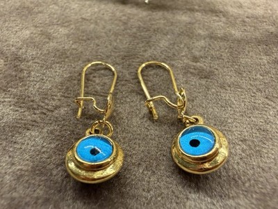 Vergoldete Nazar / Evil Eye Hängeohrringe   Blaues Schutzsymbol