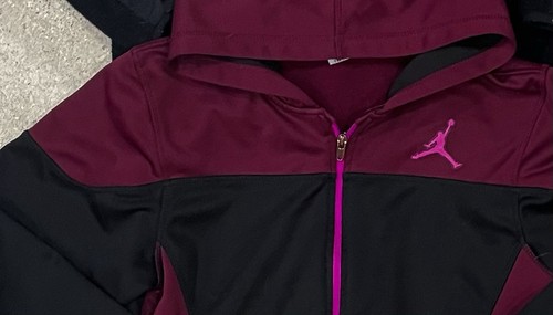 Girls NIKE/NORTH FACE/UNDER ARMOUR Athletic Shorts..Shirts..Sweatshirt & Jacket - Picture 5 of 5
