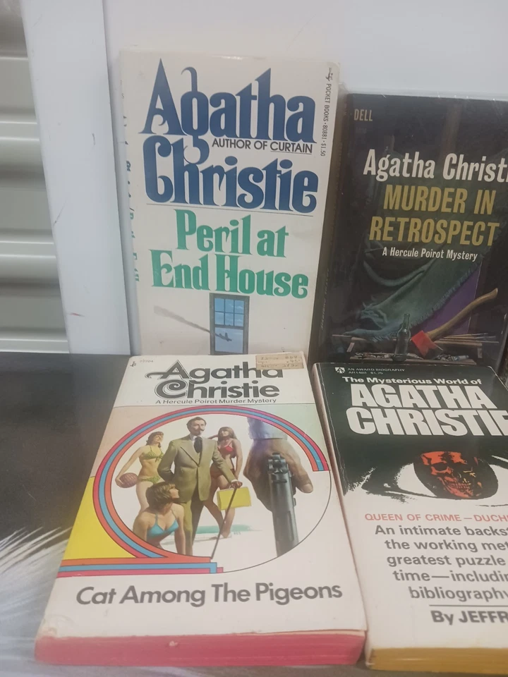 Agatha CHRISTIE Lot Of 6 Novels Paperback - Image 2 of 4