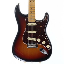Fender American Professional Ii Stratocaster 3 colori Sunburst usata elettrica