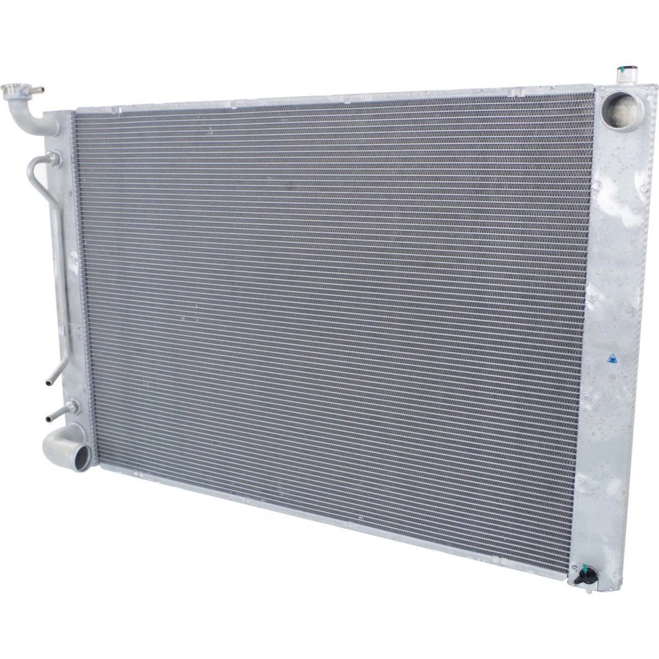 Radiator Japan Built Without Towing Package Fits 2004-2006 Lexus RX330 LX3010136 - Image 2 of 4