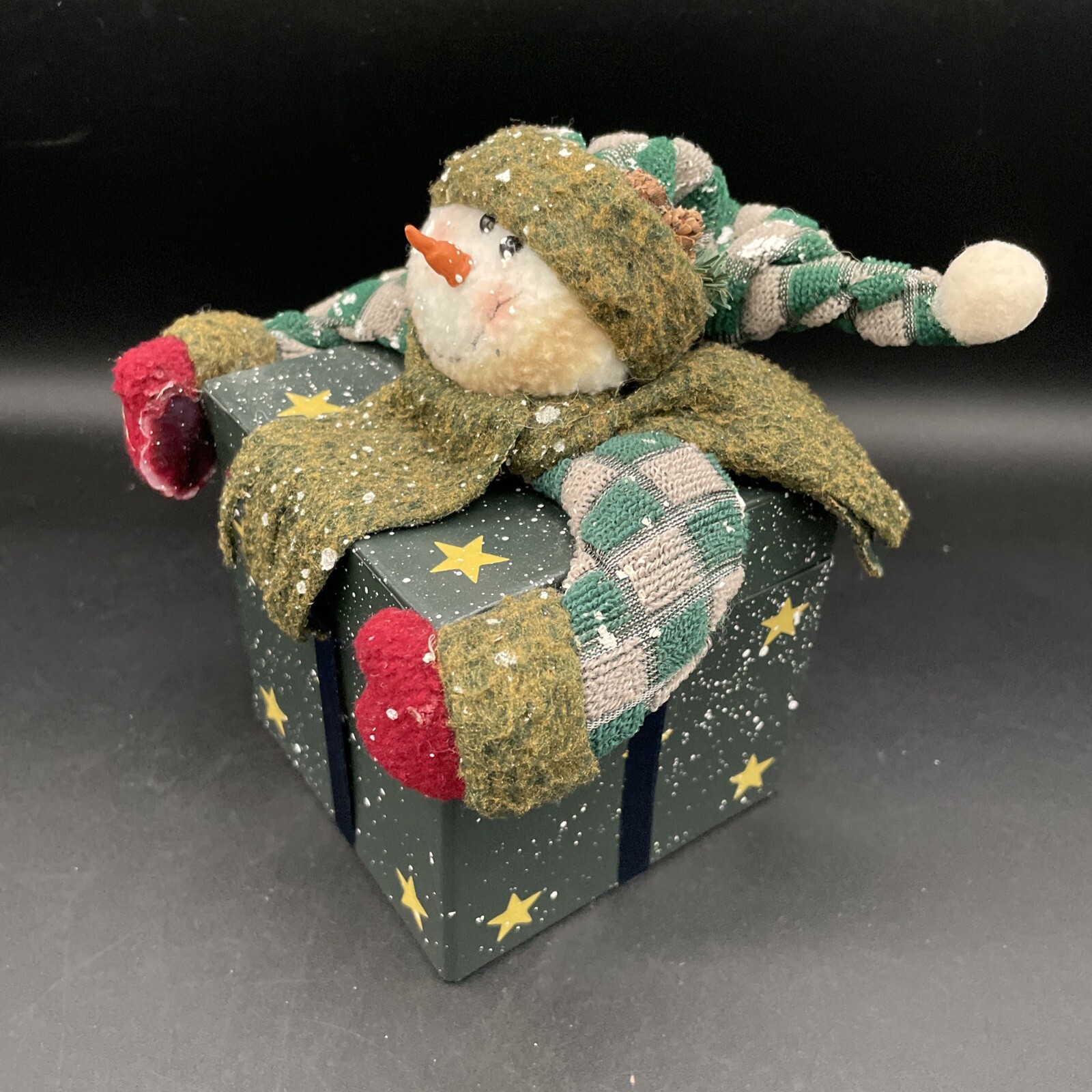 Starred Plush Snowman Head and Arms On Starred Christmas Gift Box | eBay
