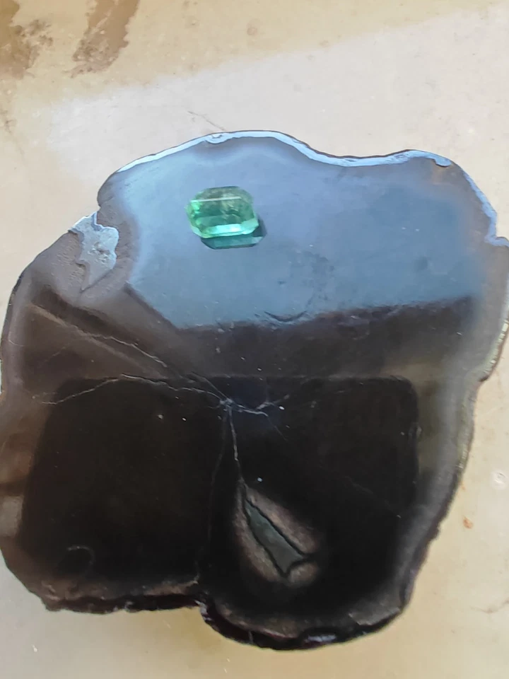 Piedra preciosa natural Panjshir de 4,74 quilates | Retirada del anillo vintage, color impresionante Foto 4 de 4