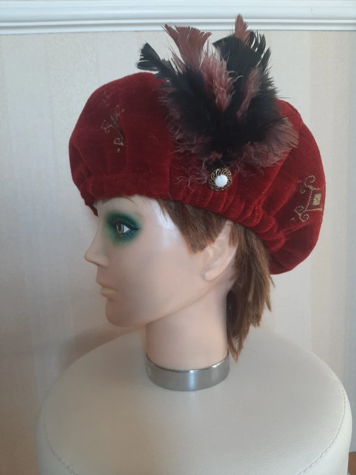 Dark Red Velour Medieval HAT BERET Feather Tudor Renaissance Artist Fancy Dress - Image 2 of 4