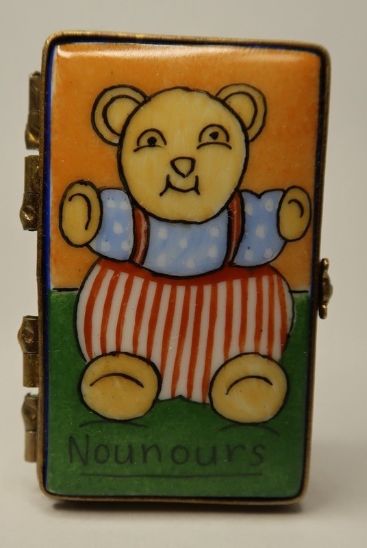 Limoges France Peint Main Nounours Teddy Bear Children’s Book Trinket Box B16