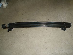 VW Touran Bj. 2004 Stoßfänger/ Verstärkung VW Nr. 1T0807305D hinten gebraucht