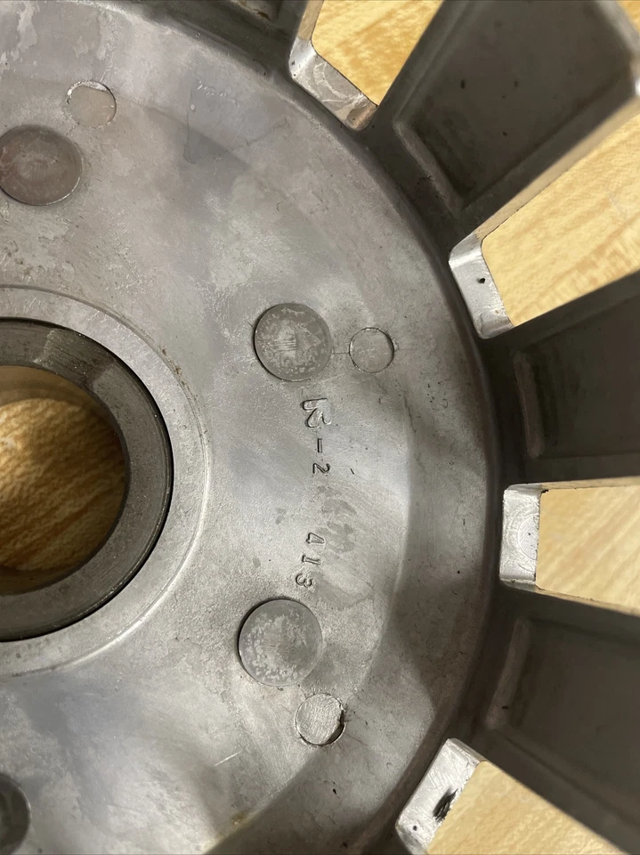 Cesta de embrague interior Suzuki PE 175 1982 PE175 82 Foto 2 de 4