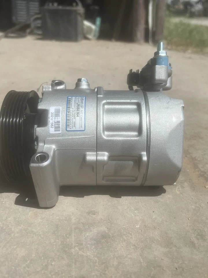 Compresor de aire acondicionado Jaguar Xjr 2017 5,0 V8  Foto 3 de 4